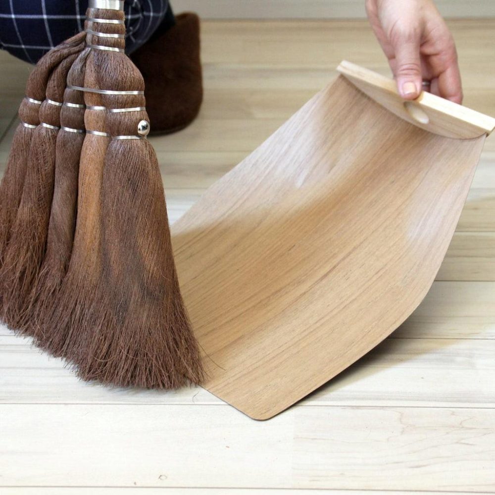 Brooms + Cleaning | Natural Wood Dustpan Brooms + Cleaning Brooms + Cleaning