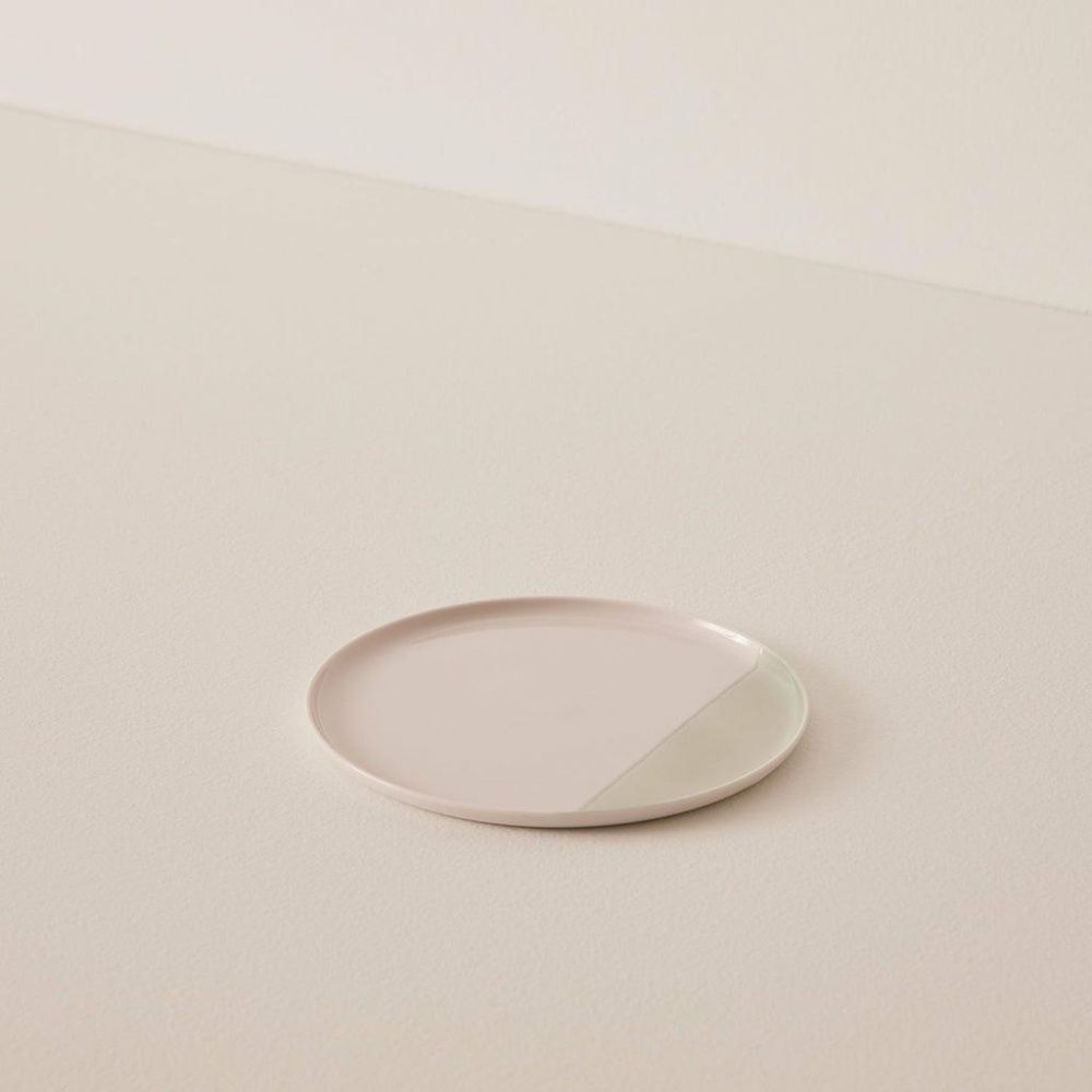 Dinnerware | Flat Plate 170 Dining Dinnerware